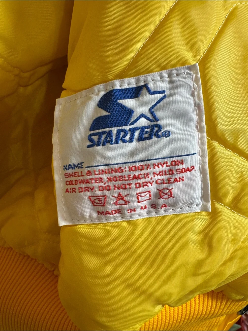 Vintage 80s/90s STARTER Yellow Los Angeles Lakers NBA Satin Patch Jacket Mens L